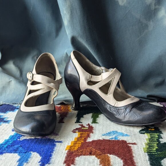 John Fluevog Shoes - Bellevue Pearl Hart